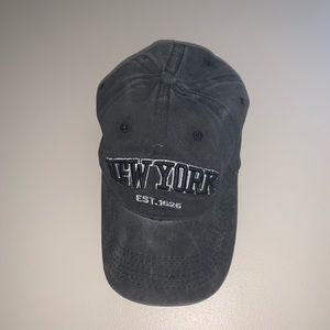 Vintage Distressed NY Hat 🤍